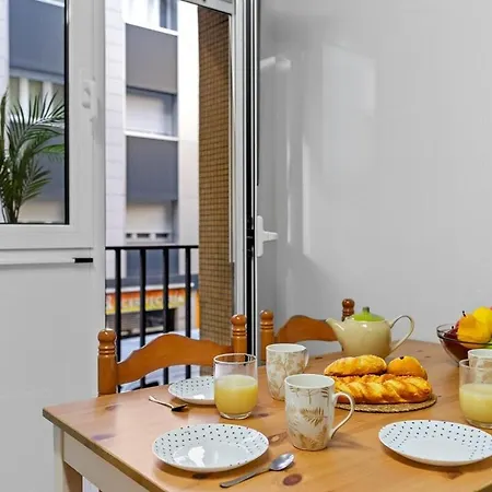 El Balcon De Premio Real Apartment *