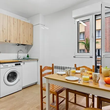 Apartamento El Balcón De Premio Real Gijón